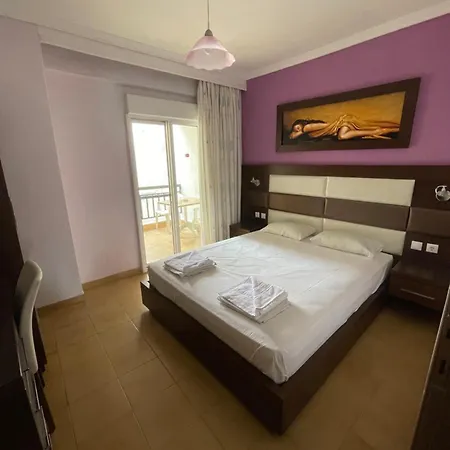 Manolis House Apartament *