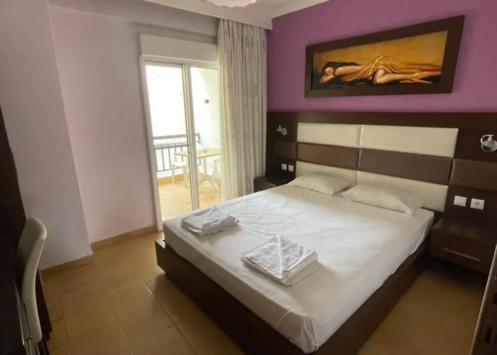 Manolis House Apartament *